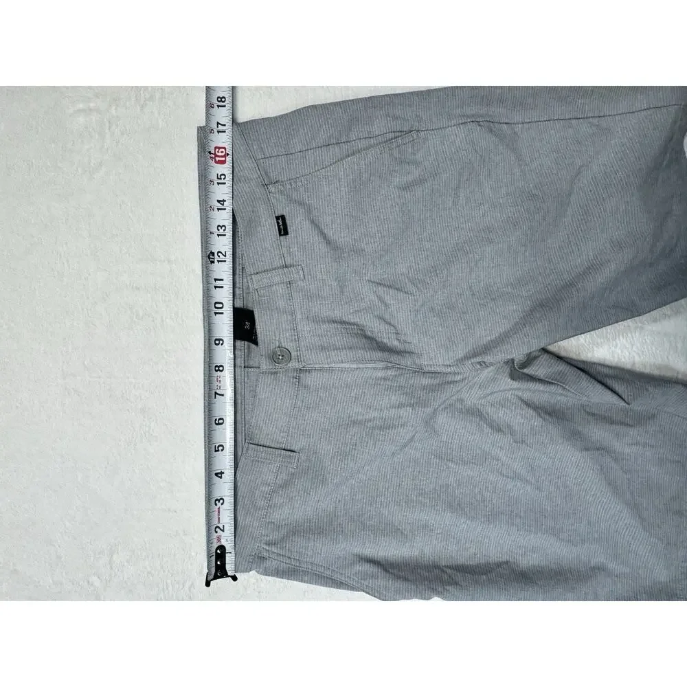 Travis Mathew Shorts Mens 34 Steel Gray Golf Flat Front Athletic Logo NWOT